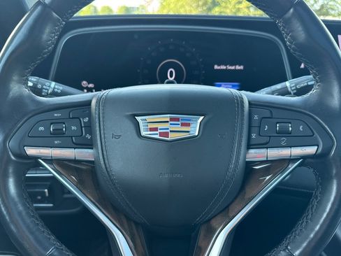 Certified 2024 Cadillac Escalade Premium Luxury Platinum AWD/4WD image 36
