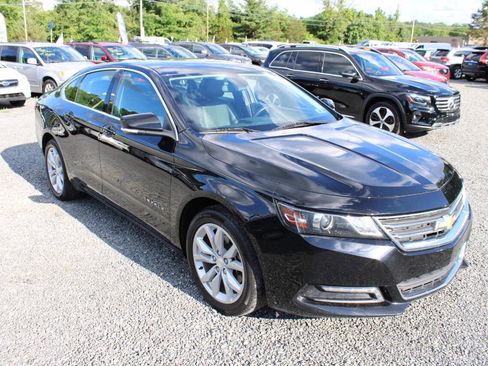Used 2019 Chevrolet Impala LT FWD image 4