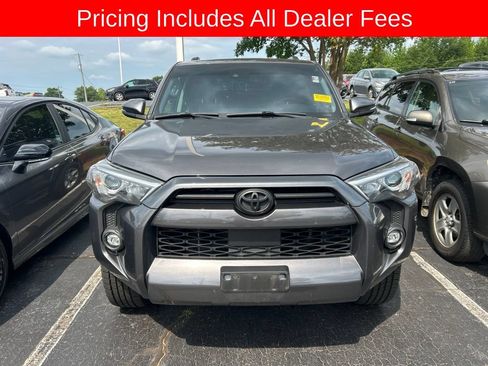 Used 2021 Toyota 4Runner SR5 Premium w/ Moonroof Package AWD/4WD image 13