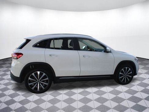 Certified 2021 Mercedes-Benz GLA 250 4MATIC image 8
