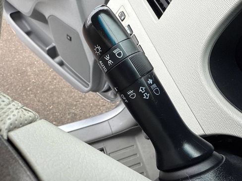 Used 2013 Toyota Sienna XLE image 39