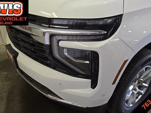 New 2026 Chevrolet Suburban LS w/ Max Trailering Package AWD/4WD image 6
