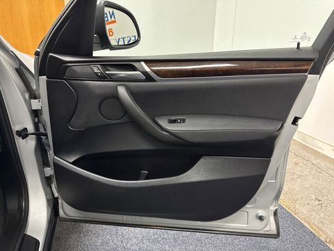 Used 2017 BMW X3 xDrive28i image 13