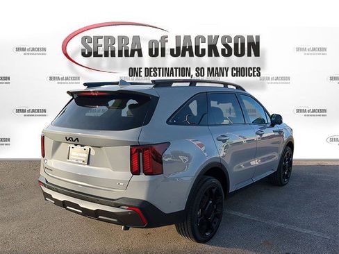 Certified 2025 Kia Sorento SX image 8