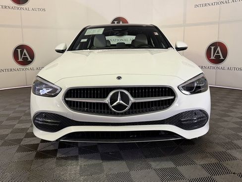 Used 2025 Mercedes-Benz C 300 4MATIC Sedan image 2