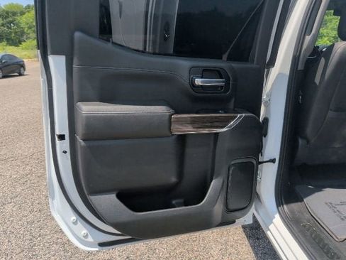 Used 2019 Chevrolet Silverado 1500 LT w/ All-Star Edition AWD/4WD image 12