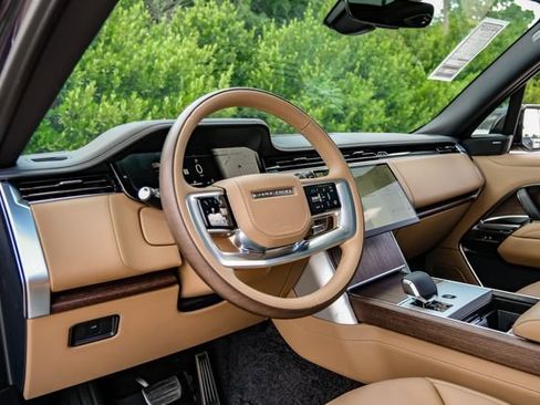 New 2026 Land Rover Range Rover SE AWD/4WD image 2