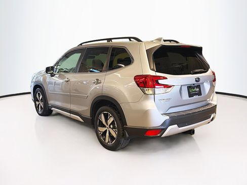 Used 2019 Subaru Forester Touring AWD/4WD image 5
