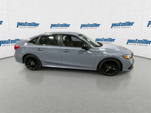 Used 2023 Honda Civic Sport image 13