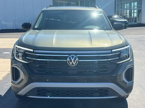 New 2026 Volkswagen Atlas Peak Edition AWD/4WD image 5