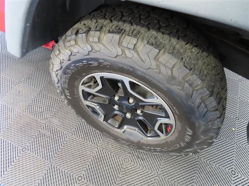 Used 2015 Jeep Wrangler Sport AWD/4WD image 7