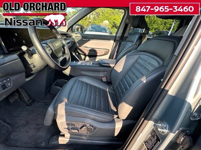 Used 2024 Kia EV9 Land AWD/4WD image 11