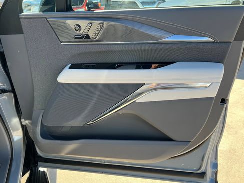 New 2026 Cadillac Escalade IQL Luxury image 25