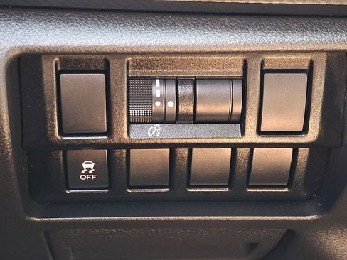 Certified 2023 Subaru Impreza 2.0i AWD/4WD image 25