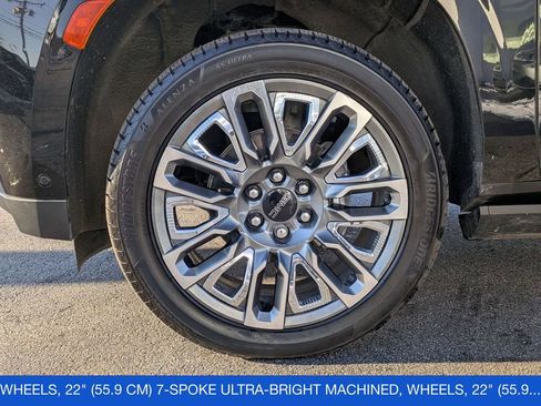 Used 2023 GMC Yukon Denali Ultimate image 11