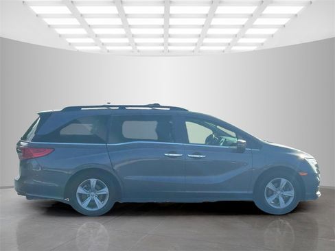 Used 2018 Honda Odyssey EX image 6