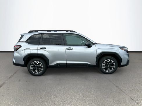 Used 2026 Subaru Forester Premium AWD/4WD image 8