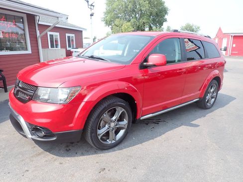 Used 2015 Dodge Journey Crossroad w/ Flexible Seating Group FWD image 3