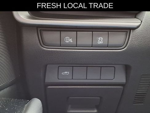 Used 2024 MAZDA MAZDA3 s FWD image 21