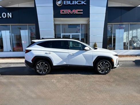 Used 2025 Hyundai Tucson Limited image 1