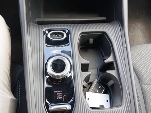 New 2026 Jeep Cherokee Laredo AWD/4WD image 15