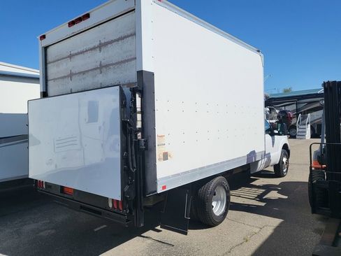 Used 2015 Ford F350 XL image 2