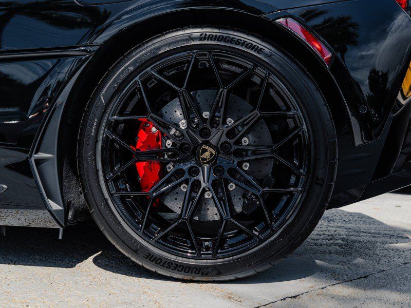 Used 2026 Lamborghini Temerario AWD/4WD image 36