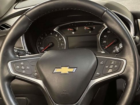 Used 2023 Chevrolet Equinox LT image 18