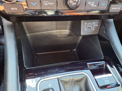 Used 2025 Jeep Compass Limited AWD/4WD image 10