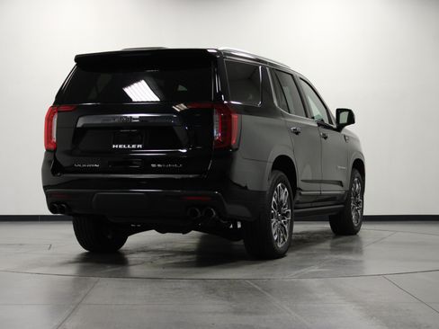 Used 2023 GMC Yukon Denali Ultimate AWD/4WD image 4