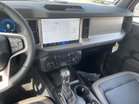 New 2026 Ford Bronco Outer Banks image 17