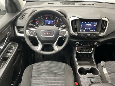 Used 2022 GMC Terrain SLE w/ LPO, Floor Liner Package image 11