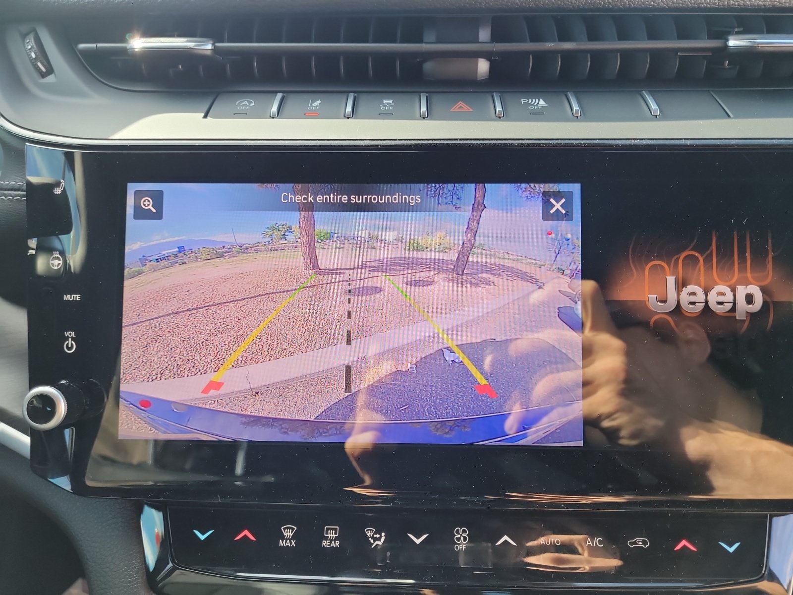 New 2026 Jeep Grand Cherokee Altitude AWD/4WD image 29
