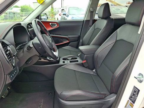 Used 2023 Kia Soul GT-Line w/ GT-Line Technology Package FWD image 13