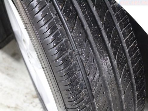 Used 2013 Toyota Camry SE image 3