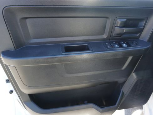 Used 2018 RAM 2500 Tradesman w/ Popular Equipment Group image 11