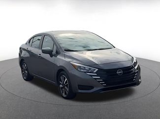 Used 2025 Nissan Versa SV video 2