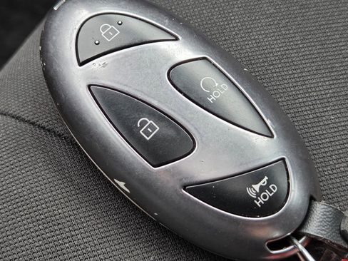 Used 2025 Hyundai Elantra SEL FWD image 37