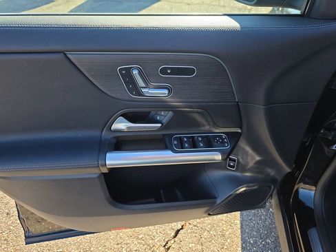 Certified 2025 Mercedes-Benz GLA 250 4MATIC image 19