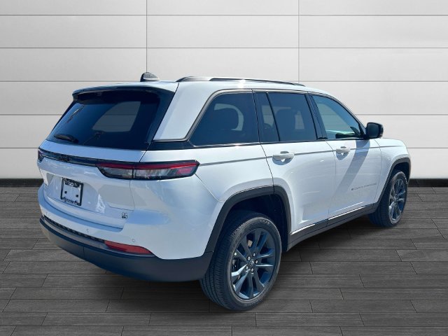 New 2026 Jeep Grand Cherokee Limited AWD/4WD image 3