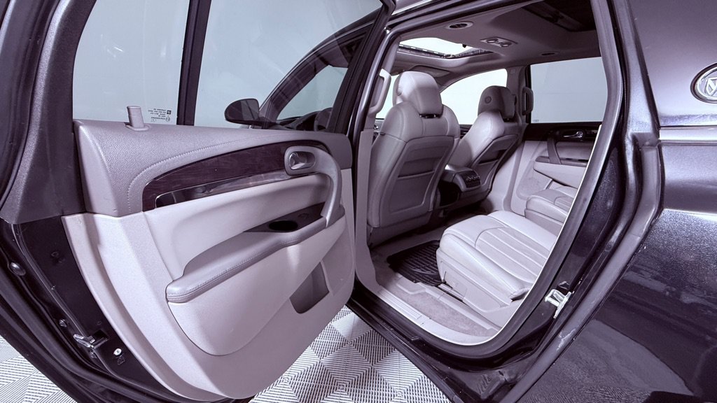 Used 2015 Buick Enclave Leather FWD image 20