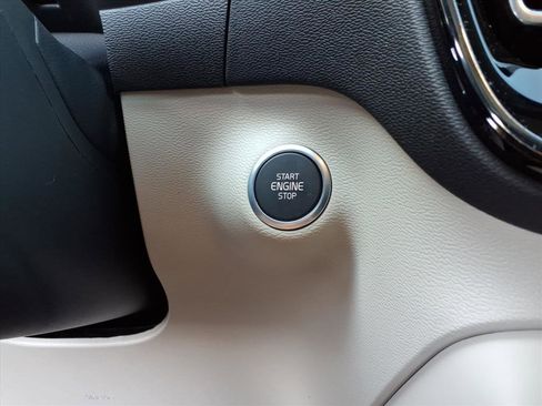 New 2026 Volvo XC40 B4 Plus w/ Climate Package image 20