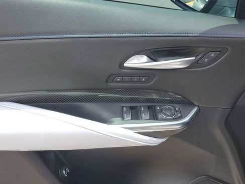 Certified 2025 Cadillac XT4 Sport FWD image 23