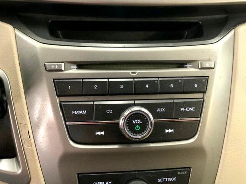 Used 2016 Honda Odyssey LX image 18