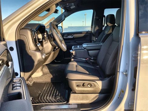 New 2026 GMC Sierra 1500 SLE w/ Preferred Package image 30