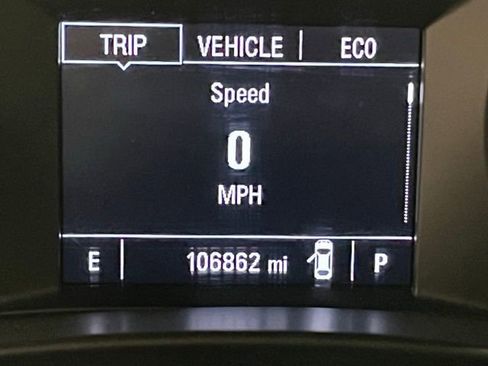 Used 2018 Chevrolet Equinox LS image 27