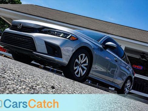 Used 2023 Honda Civic LX image 4