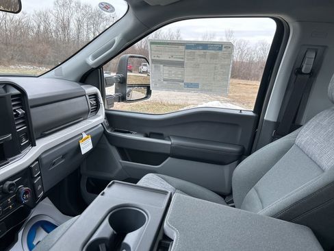 New 2026 Ford F250 XLT w/ FX4 Off-Road Package image 27