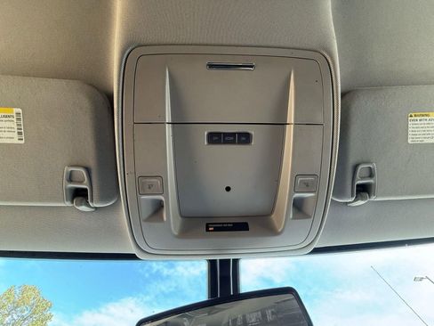 Used 2019 Chevrolet Silverado 1500 LT image 53