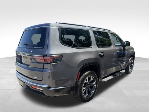 Used 2024 Jeep Wagoneer Series III AWD/4WD image 5